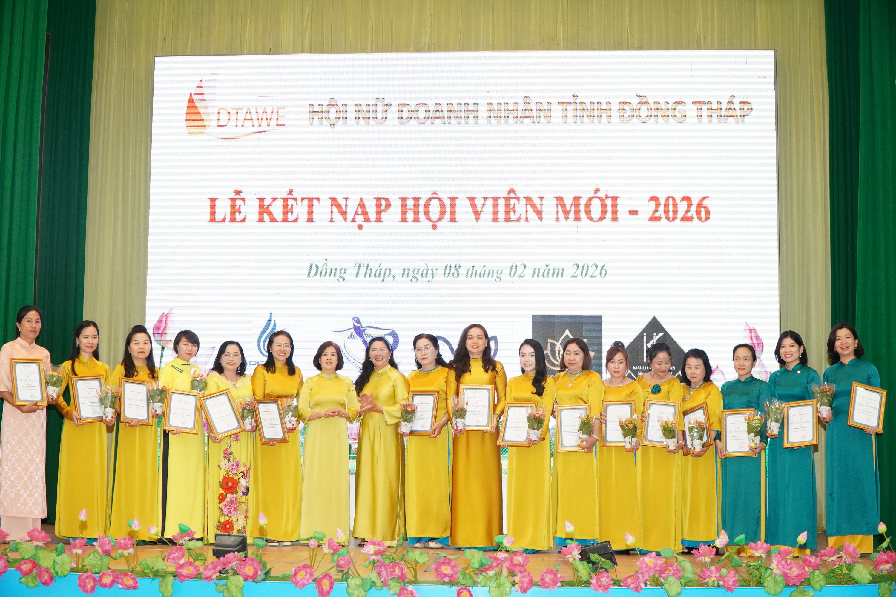 Lễ kết nạp hội viên mới – Củng cố và phát triển tổ chức Hội